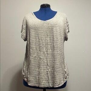 Arizona Jean Company Gray Striped Short Sleeve Tee